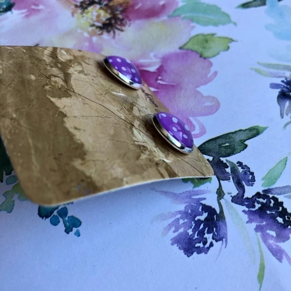 Handmade Dotted Stud Earrings - Picture 2 of 3